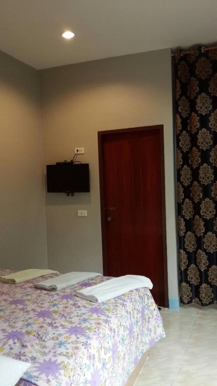 Baan Rai Pu Fa Villa Sattahip Exterior foto